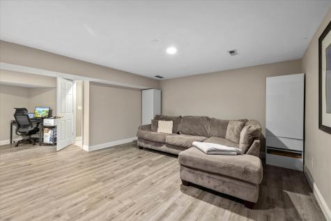 8517 Oakmont Lane Indianapolis IN 46260