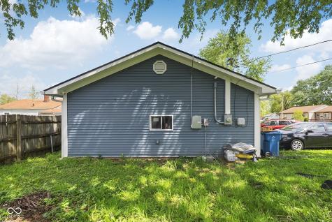 560 Manhattan Avenue Indianapolis IN 46241
