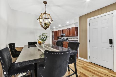 560 Manhattan Avenue Indianapolis IN 46241