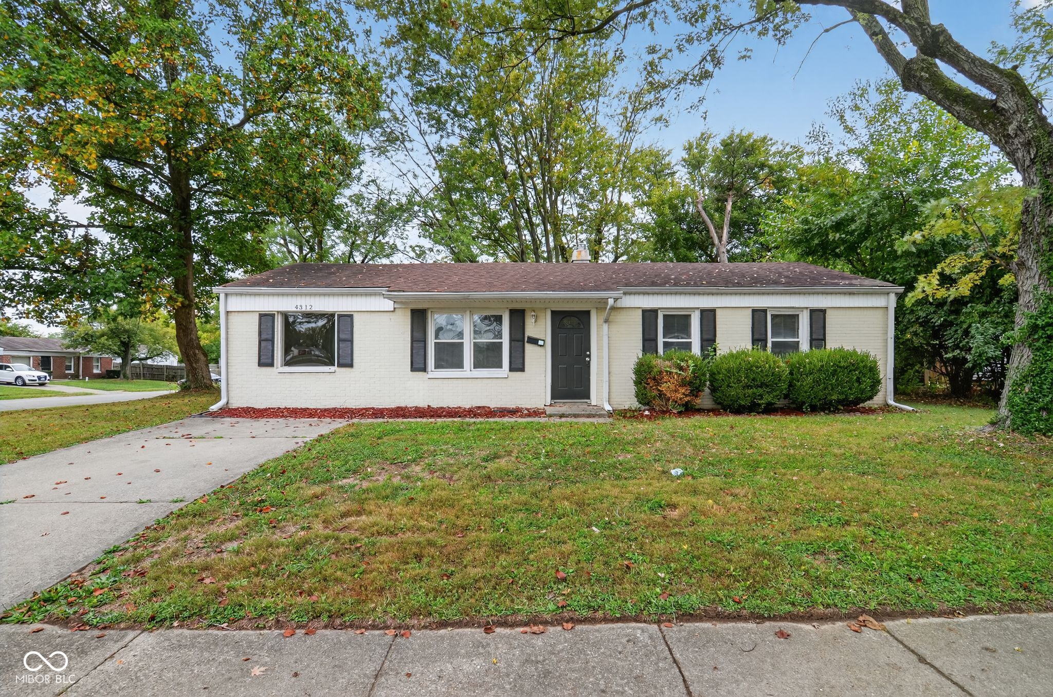 4312 N Pasadena Indianapolis IN 46226