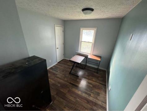 8757 Routiers Court Indianapolis IN 46219