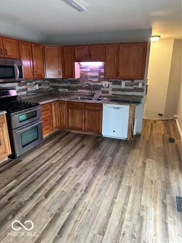 8757 Routiers Court Indianapolis IN 46219