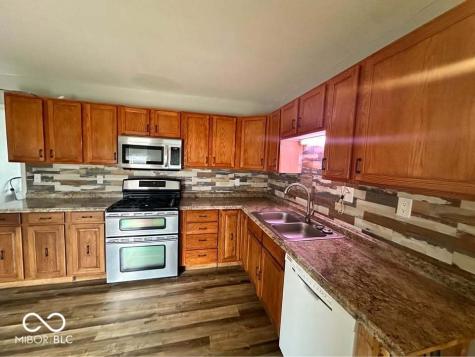 8757 Routiers Court Indianapolis IN 46219
