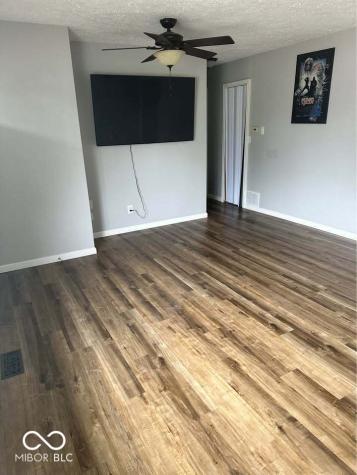 8757 Routiers Court Indianapolis IN 46219