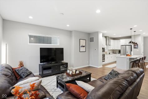 312 Steeples Boulevard Indianapolis IN 46222