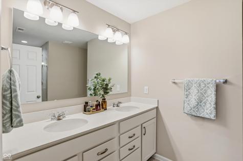 312 Steeples Boulevard Indianapolis IN 46222