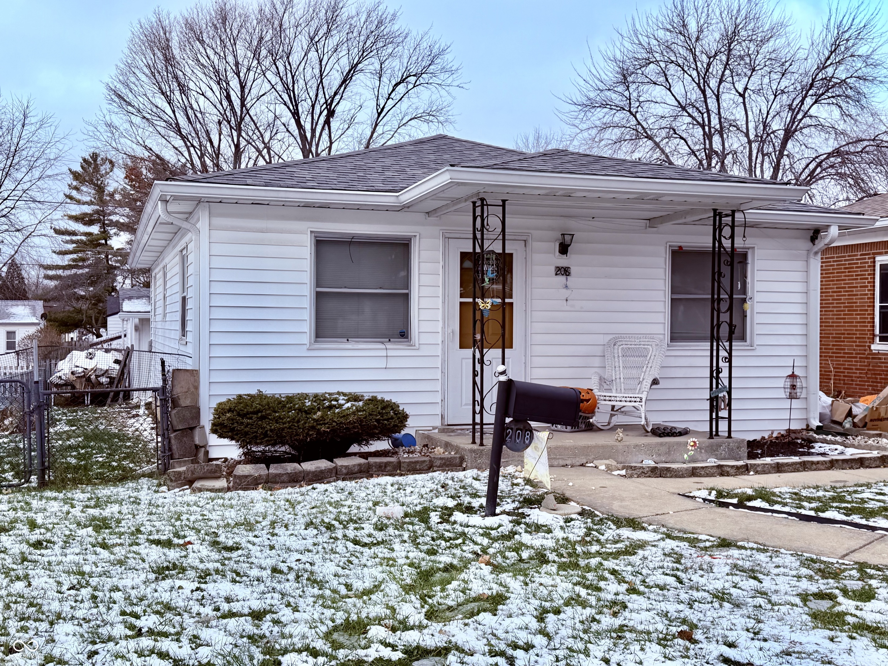 208 N 5th Avenue Beech Grove IN 46107