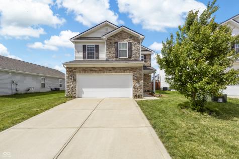 2064 Shadow Creek Boulevard Columbus IN 47201