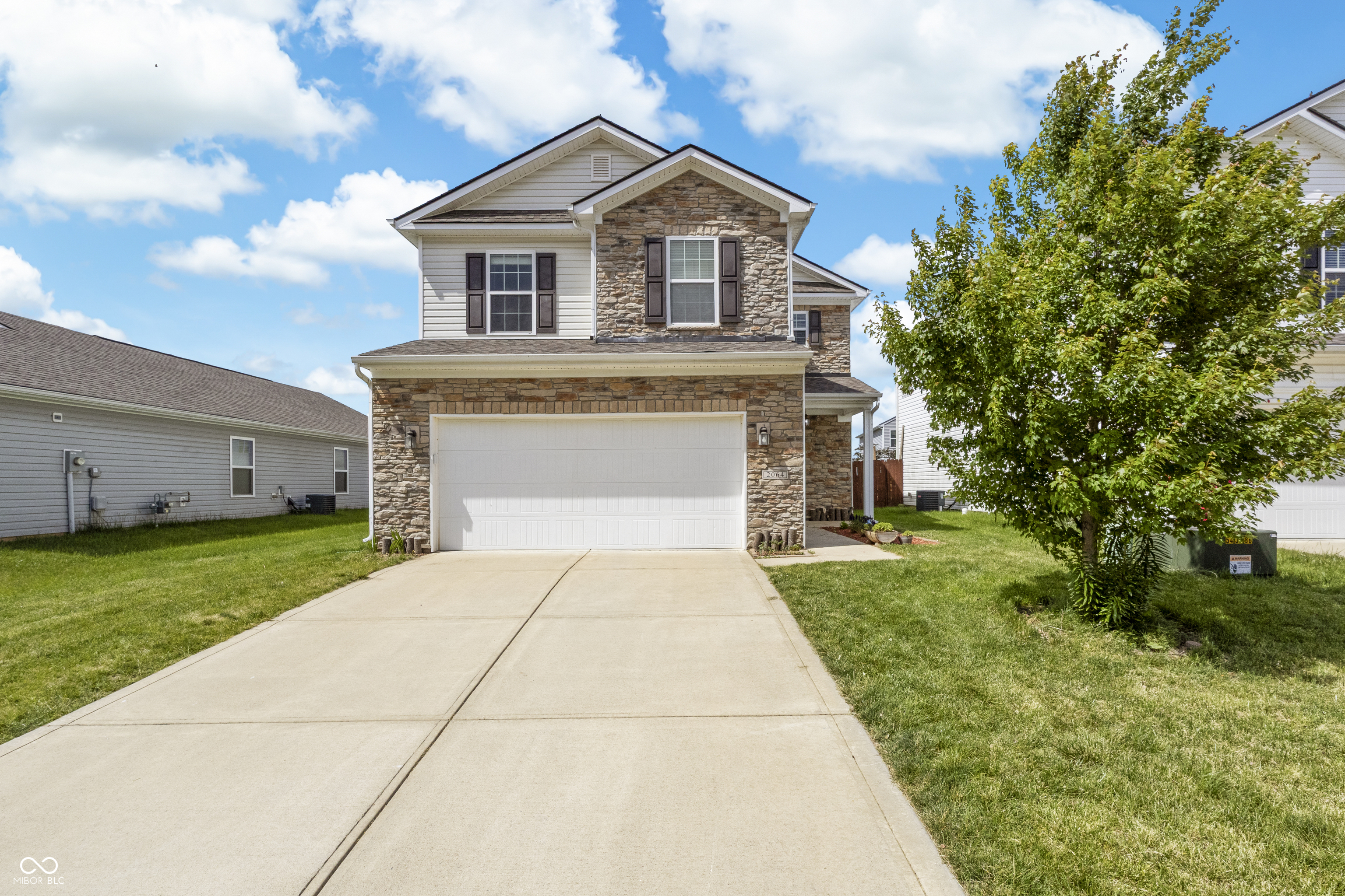 2064 Shadow Creek Boulevard Columbus IN 47201