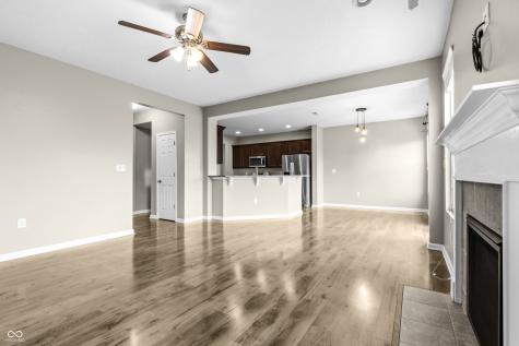 2064 Shadow Creek Boulevard Columbus IN 47201
