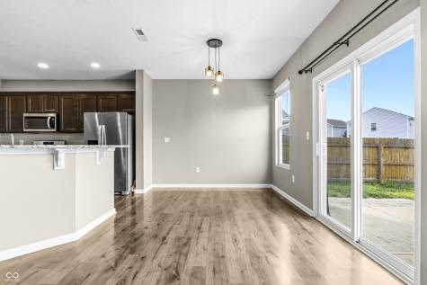 2064 Shadow Creek Boulevard Columbus IN 47201