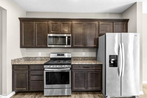 2064 Shadow Creek Boulevard Columbus IN 47201