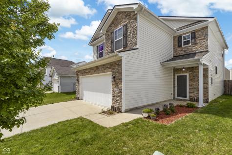 2064 Shadow Creek Boulevard Columbus IN 47201