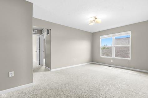 2064 Shadow Creek Boulevard Columbus IN 47201