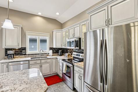 12026 Clubhouse Drive Fishers IN 46038