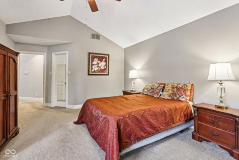 12026 Clubhouse Drive Fishers IN 46038