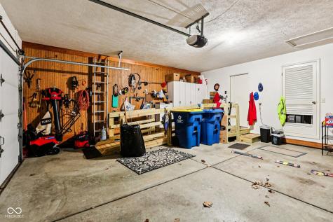 12026 Clubhouse Drive Fishers IN 46038