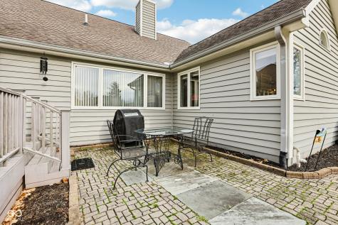 12026 Clubhouse Drive Fishers IN 46038