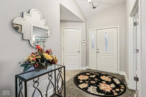12026 Clubhouse Drive Fishers IN 46038