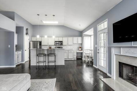 3129 Bretton Court Indianapolis IN 46268