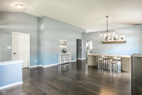 3129 Bretton Court Indianapolis IN 46268