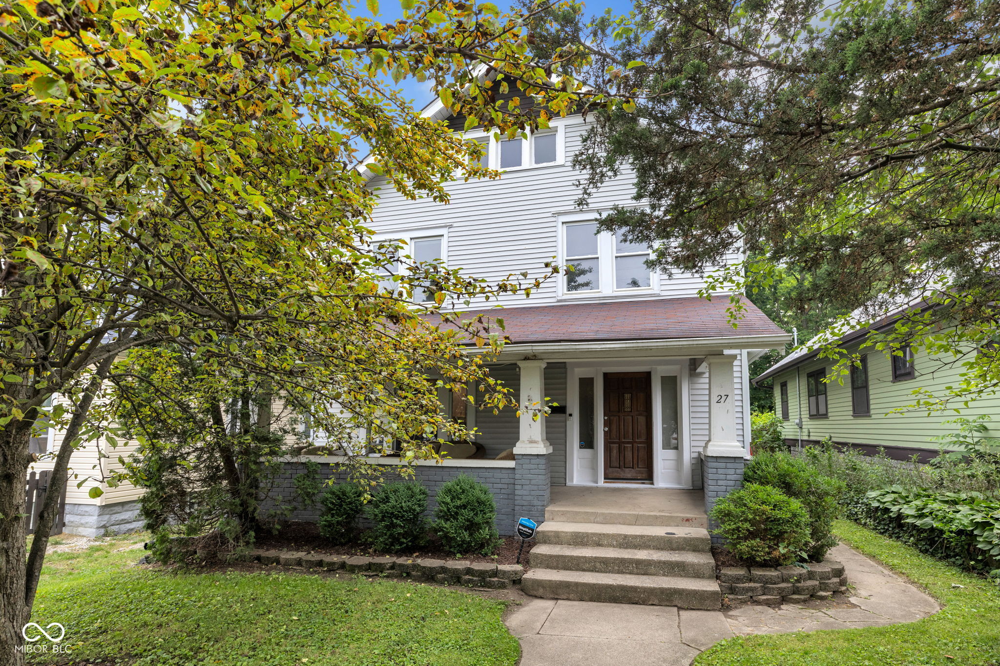 27 N Hawthorne Lane Indianapolis IN 46219