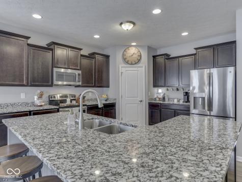 3691 Woodruff Place Bargersville IN 46106