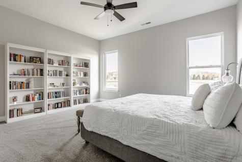 4268 Prairie Falcon Drive Zionsville IN 46077