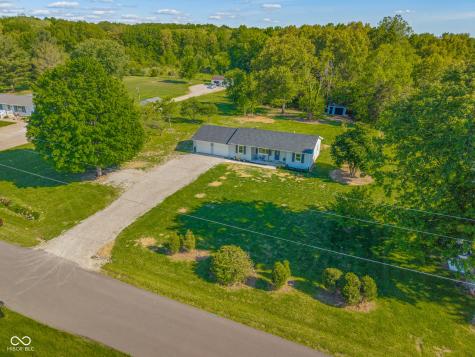 7685 W County Road 925 N Elizabethtown IN 47232