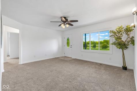 7685 W County Road 925 N Elizabethtown IN 47232