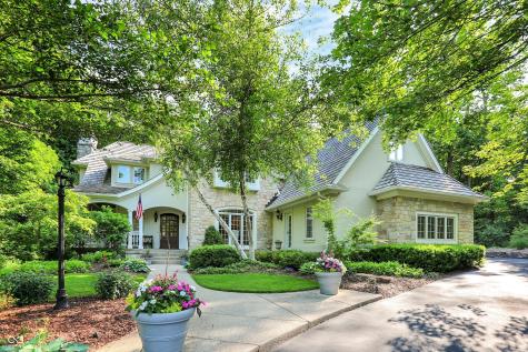 4530 Chase Oak Court Zionsville IN 46077
