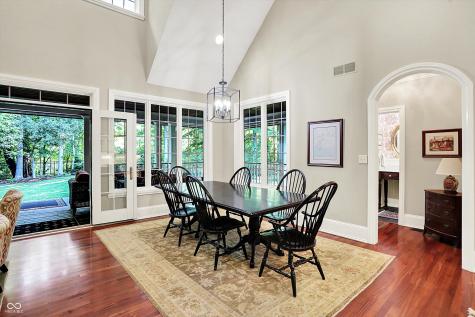 4530 Chase Oak Court Zionsville IN 46077