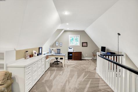 4530 Chase Oak Court Zionsville IN 46077