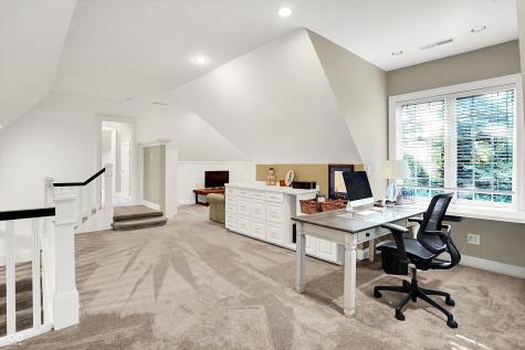4530 Chase Oak Court Zionsville IN 46077