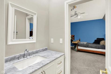 4530 Chase Oak Court Zionsville IN 46077