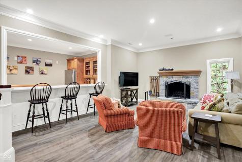 4530 Chase Oak Court Zionsville IN 46077