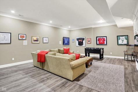 4530 Chase Oak Court Zionsville IN 46077