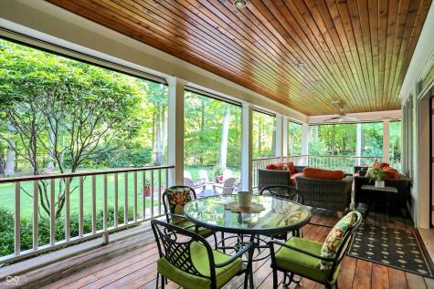 4530 Chase Oak Court Zionsville IN 46077