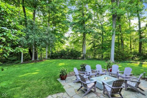 4530 Chase Oak Court Zionsville IN 46077