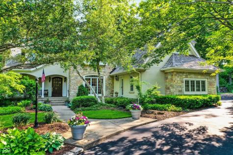 4530 Chase Oak Court Zionsville IN 46077