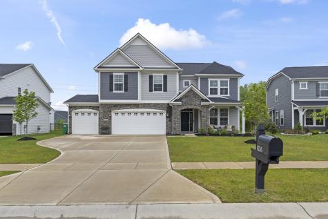 8226 Peggy Court Zionsville IN 46077