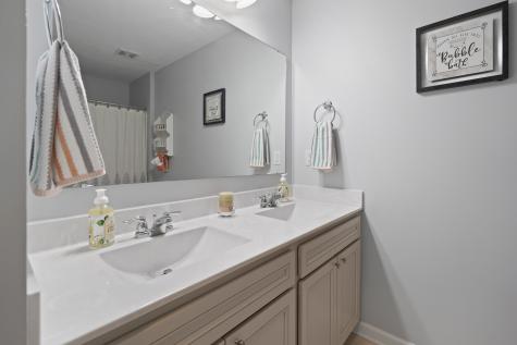 8226 Peggy Court Zionsville IN 46077