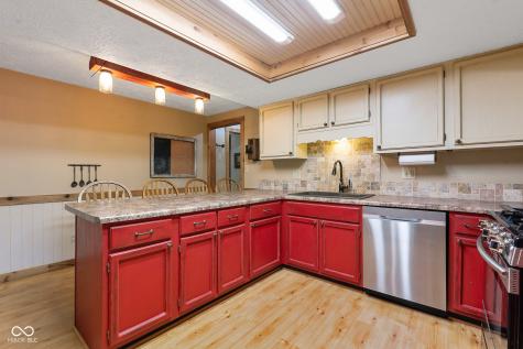 9852 N Woodland Drive Mooresville IN 46158