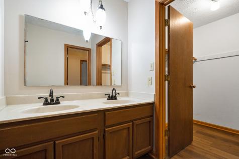 9852 N Woodland Drive Mooresville IN 46158