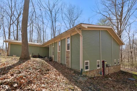 9852 N Woodland Drive Mooresville IN 46158