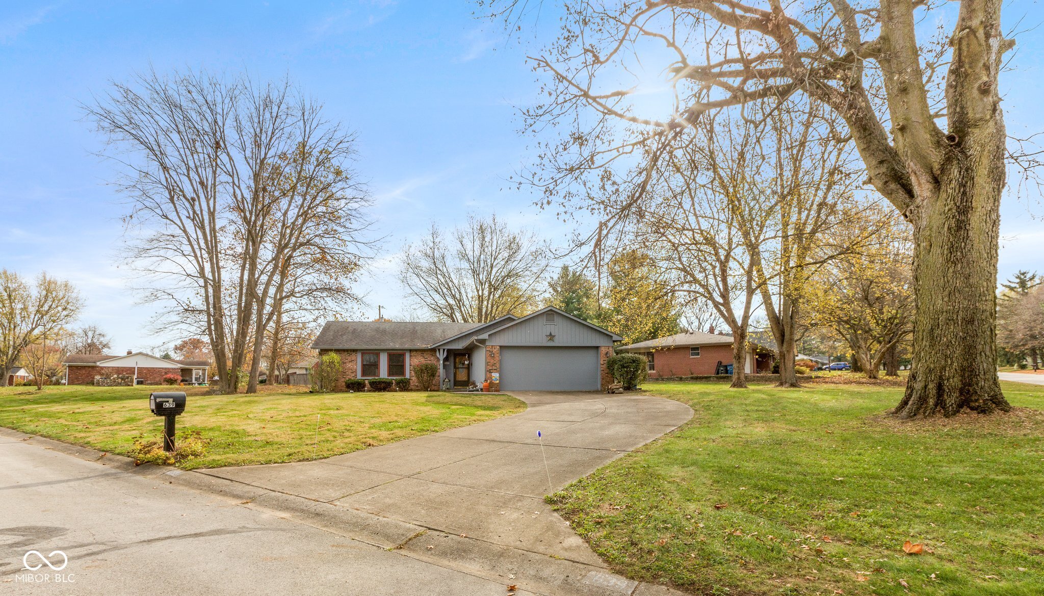 639 Debra Lane Indianapolis IN 46217
