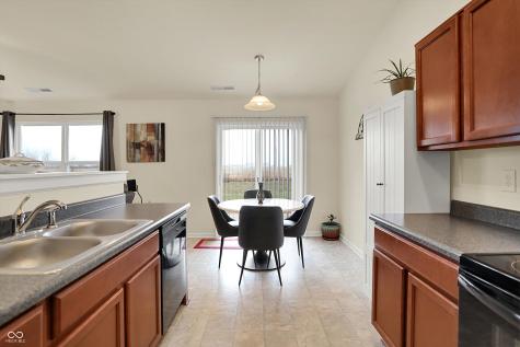 2546 Bridlewood Drive Franklin IN 46131