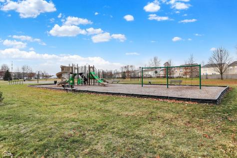 2546 Bridlewood Drive Franklin IN 46131