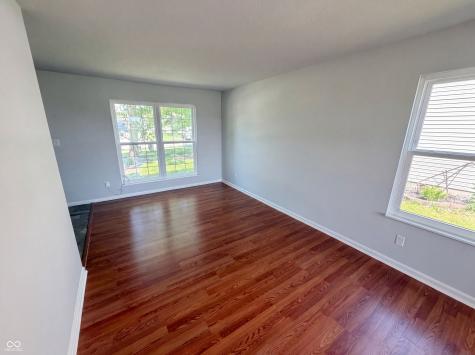 2219 Rolling Oak Drive Indianapolis IN 46214