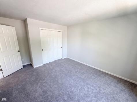 2219 Rolling Oak Drive Indianapolis IN 46214